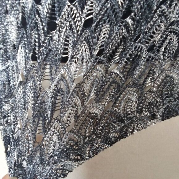 Vintage Top Women's IZ Byer Sleeveless Metallic Scale Print Gray Silver Black M - Picture 7 of 11